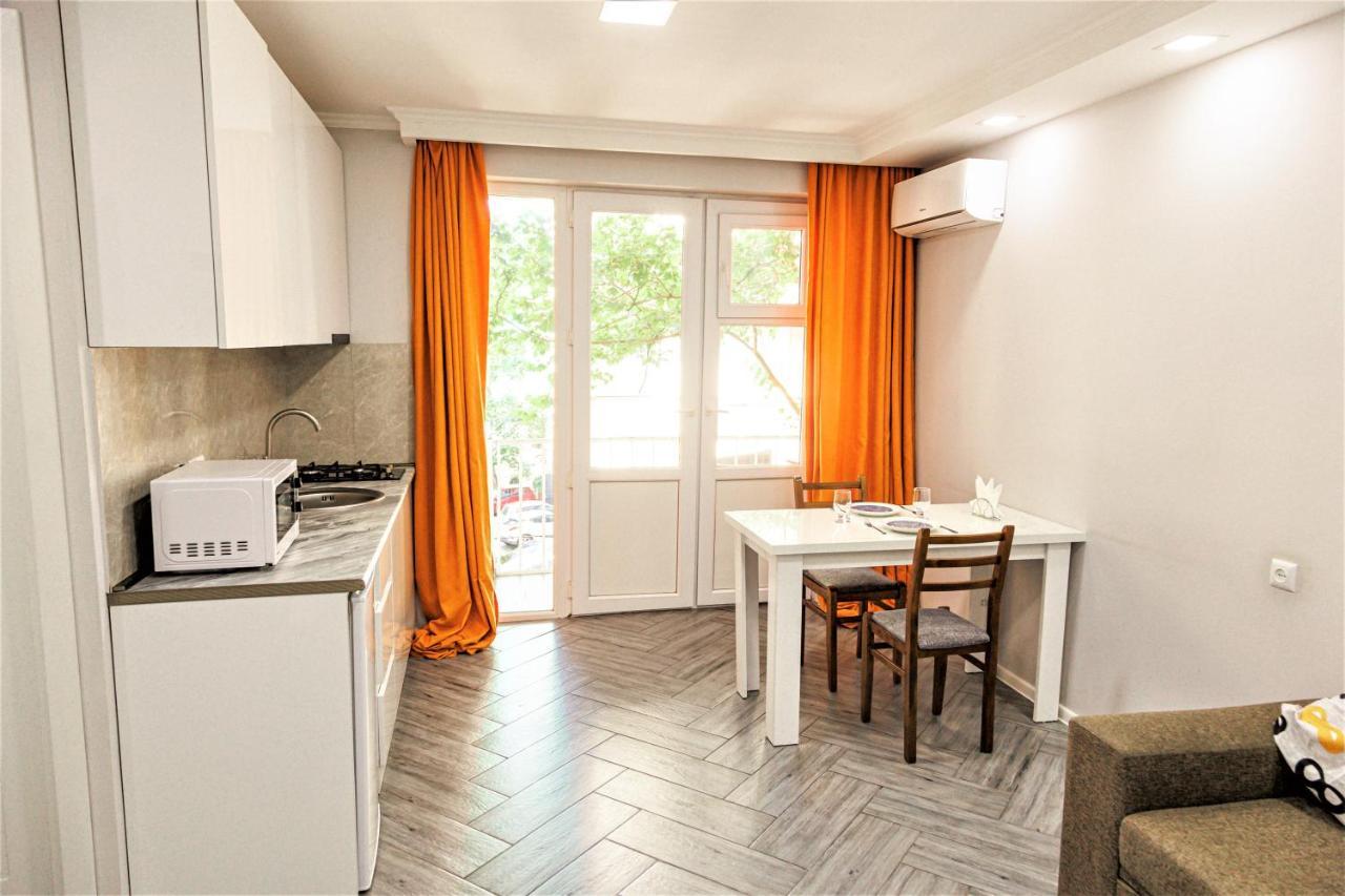 Apartment "B" With A Separate Bedroom Tbilisi Eksteriør billede